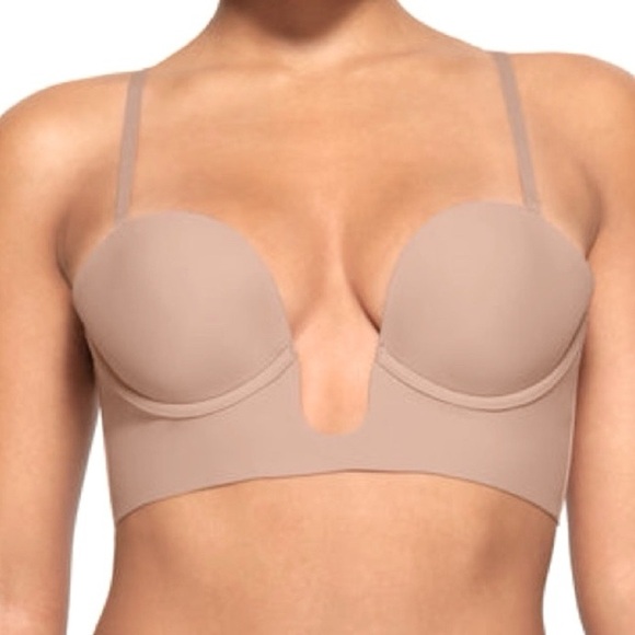 SKIMS Deep Plunge Strapless Bra! Retail $58. - Picture 8 of 8